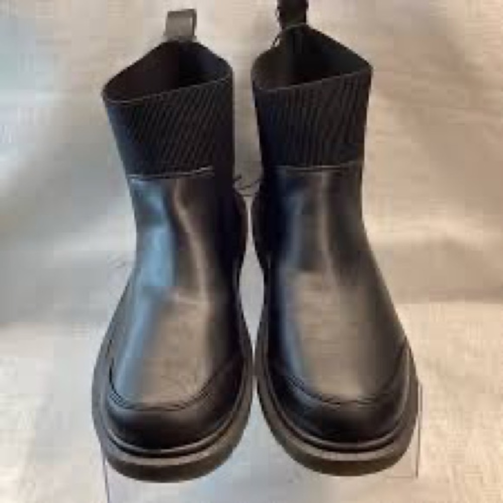 Mudd fern slip on boots size 9
